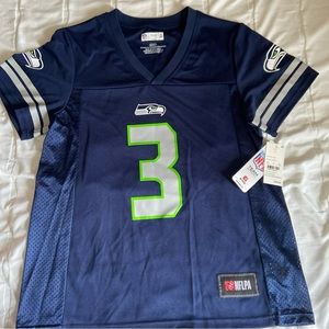 NWT- Seattle Seahawks Russell Wilson #3 NFL Womens Jersey Size Small